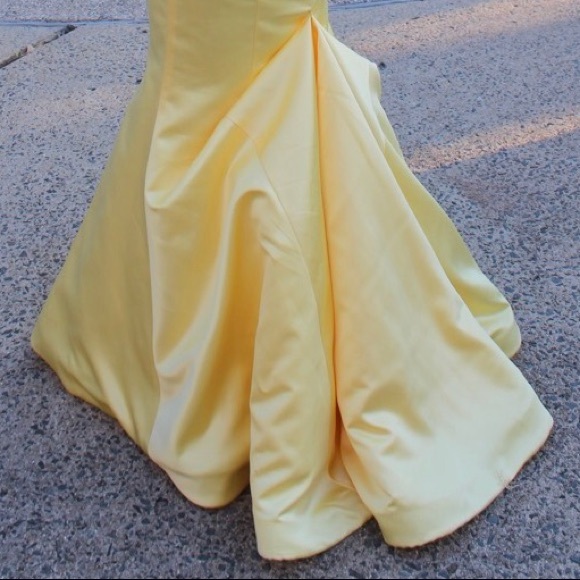 Selling my prom dress! It has only been worn once! - Picture 3 of 3